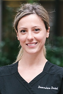 Headshot registered dental hygienist Juna